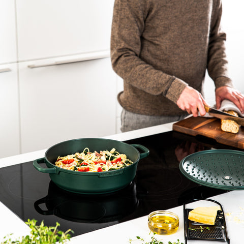 Low Casserole with Lid